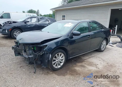 2014 Toyota Camry Xle z USA, uszkodzony, nr VIN 4T4BF1FK8ER412674